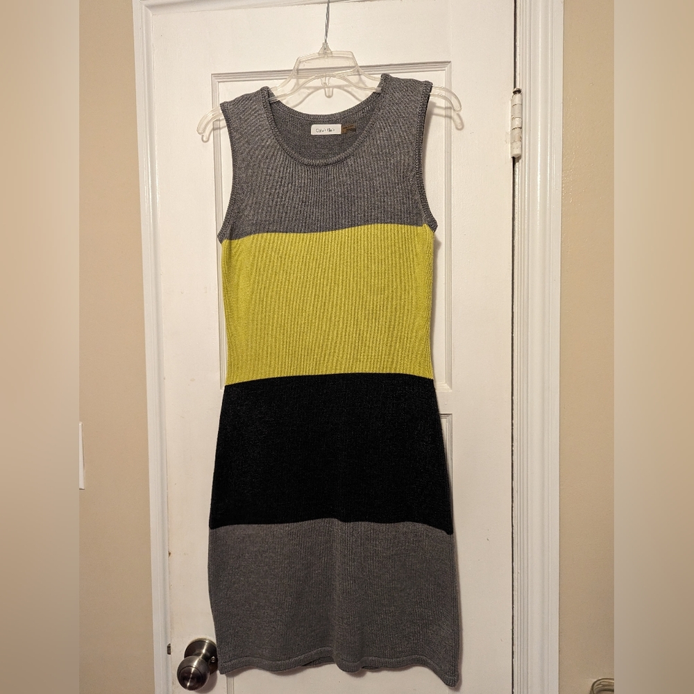 Color block sweater dress